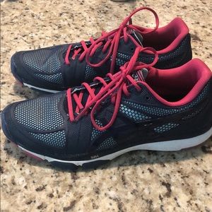 Women’s ASICS Tennis Shoes Size 9 1/2